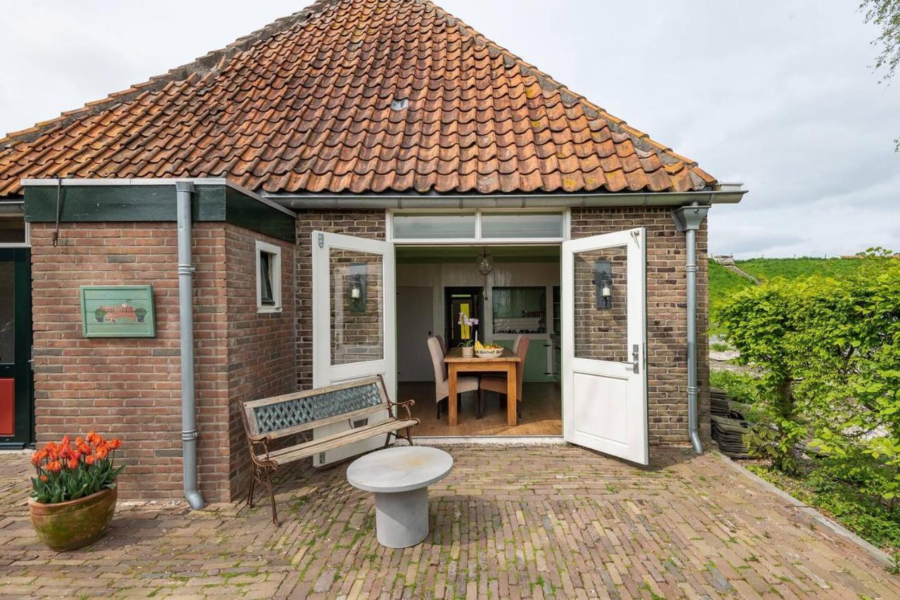 Private Characteristic Farmhouse Near The Lake Andijk Exteriér fotografie