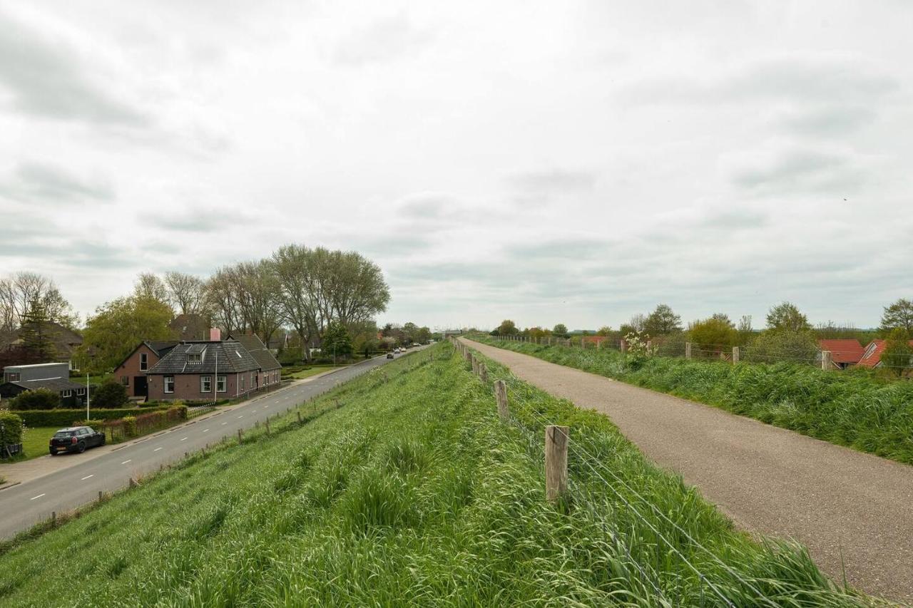 Private Characteristic Farmhouse Near The Lake Andijk Exteriér fotografie